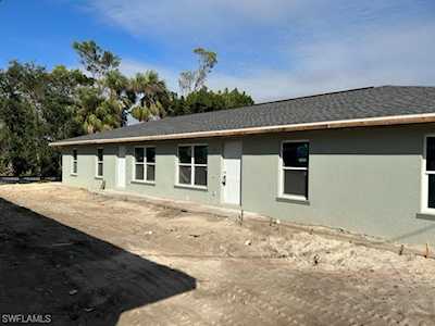 2424 Linhart Ave Fort Myers, FL 33901