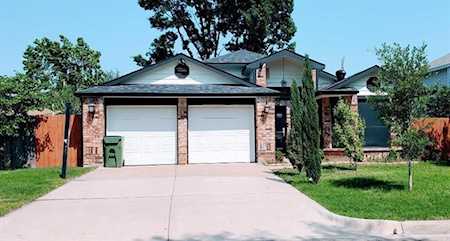 6207 Mercedes Drive Arlington, TX 76001
