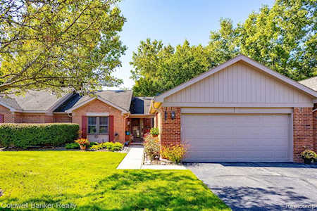 7253 Huntcliff #157 West Bloomfield Twp, MI 48322