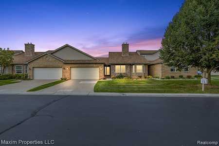 327 Cherry Hill Pointe Dr Canton Twp, MI 48187