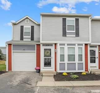 838 Pine Way Drive Worthington, OH 43085
