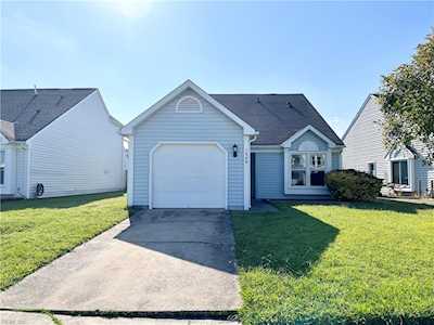 1449 Thamesford Dr Virginia Beach, VA 23464