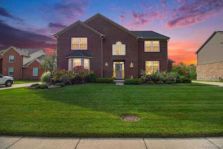 47039 Hidden Creek Canton Twp, MI 48187