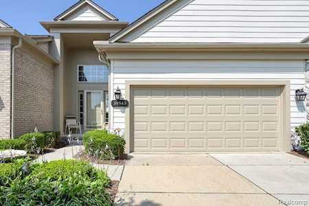 39543 Champion Northville Twp, MI 48168