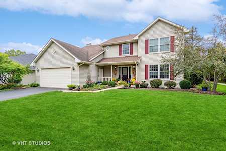 1349 Natalie Ln Aurora, IL 60504