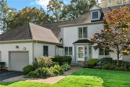 47 Brook Hills Circle White Plains, NY 10605