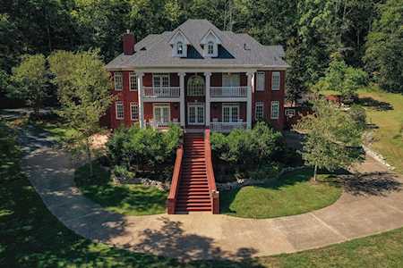 2183 S Berrys Chapel Rd Franklin, TN 37069