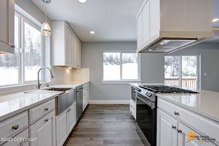 4504 N Edenfield Rd Wasilla, AK 99623