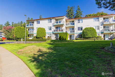 23007 Lakeview Dr #A304 Mountlake Terrace, WA 98043