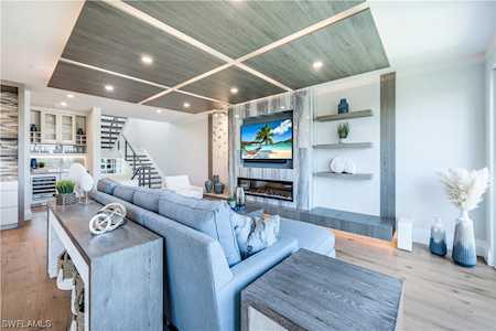 121 Barefoot Circle #16 Bonita Springs, FL 34134