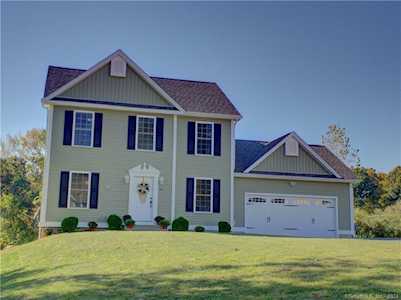 19 Brookside Dr Killingly, CT 06241