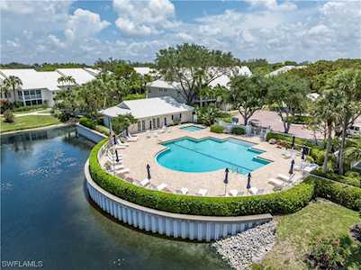 760 Willowbrook Dr #1202 Naples, FL 34108