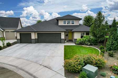 4915 N Elena Maria Place Meridian, ID 83646