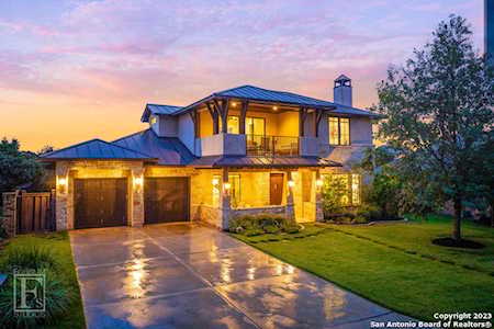 2530 Wallaby Cir New Braunfels, TX 78132