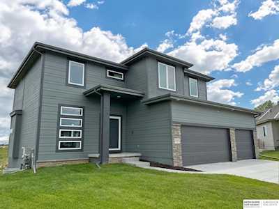 19755 Greenleaf Circle Gretna, NE 68028