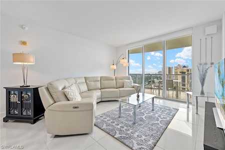 3000 Oasis Grand Blvd #2201 Fort Myers, FL 33916