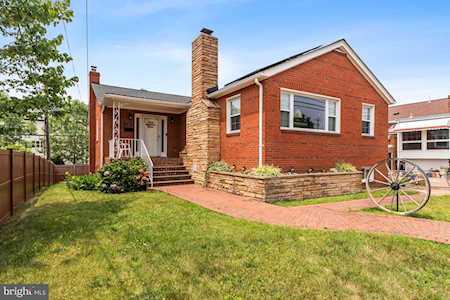 1320 S Queen St Arlington, VA 22204