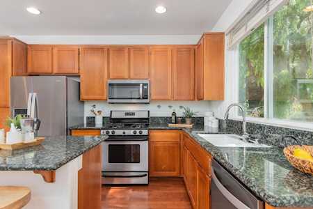 1289 Terracina Ln San Diego, CA 92103