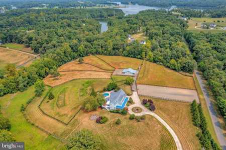 9301 Mackenzie Meadow Ct Nokesville, VA 20181