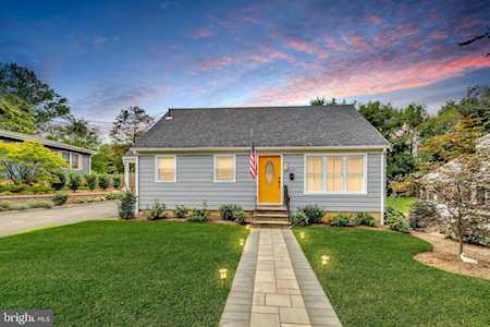 208 Greeley St Hightstown, NJ 08520