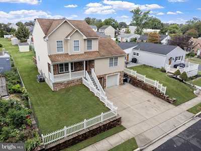 205 Walnut Ave Bellmawr, NJ 08031