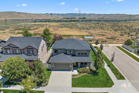 7988 S Red Cliff Ave. Boise, ID 83716