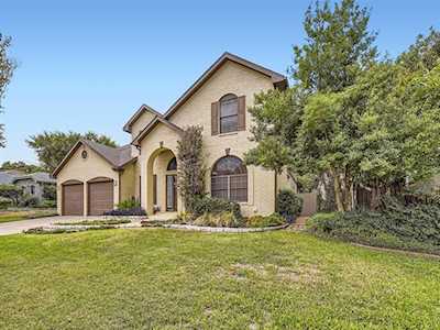 7921 Woodland Drive North Richland Hills, TX 76182