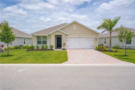 8843 Cascade Price Circle North Fort Myers, FL 33917