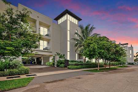 236 Garden Ct #236 Lauderdale By The Sea, FL 33308