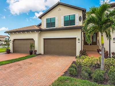 2359 Montserrat Ln #201 Naples, FL 34120