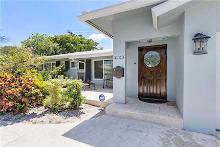 3203 NE 6th Dr Boca Raton, FL 33431