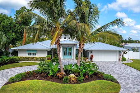 511 Spinnaker Ln Longboat Key, FL 34228