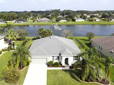 57 Rollins Ln Palm Coast, FL 32164
