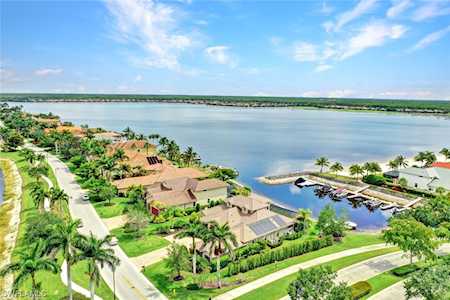 9206 Marble Stone Dr Naples, FL 34120