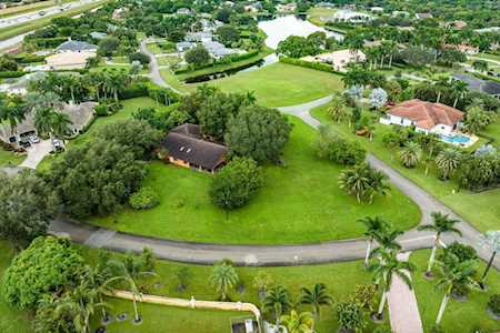 8274 Sawpine Road Delray Beach, FL 33446