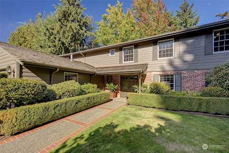 8424 SE 35th St Mercer Island, WA 98040