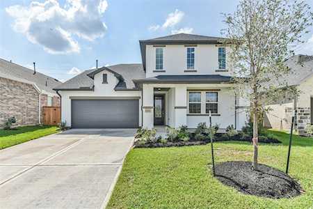 13115 Silver Maple Crossing Tomball, TX 77375