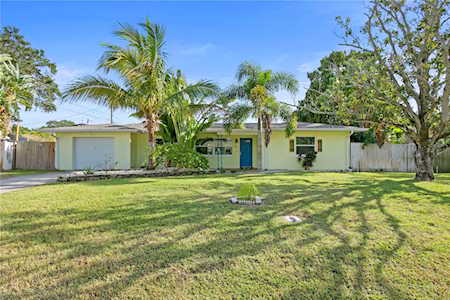 641 San Salvador Dr Dunedin, FL 34698