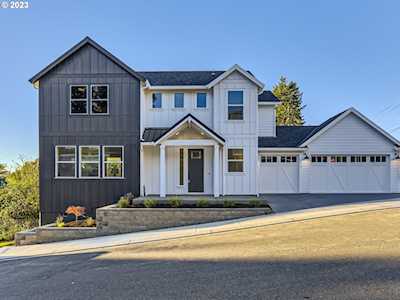 1712 NW Larkin Terrace Portland, OR 97229