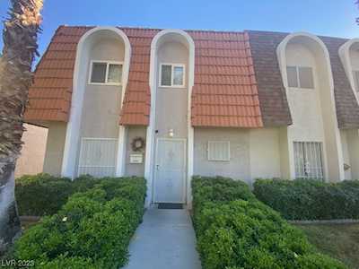 3442 Monte Carlo Dr Las Vegas, NV 89121