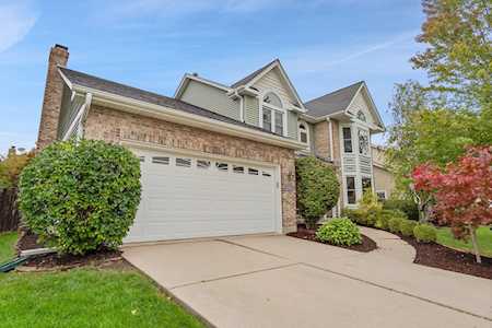27W306 Victoria Ln Winfield, IL 60190
