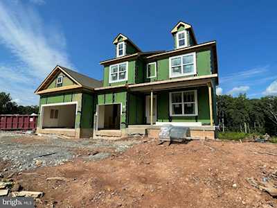 4514 Logmill Rd Gainesville, VA 20155