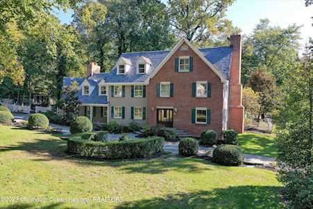 142 Bamm Hollow Rd Middletown, NJ 07748