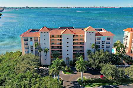 4830 Osprey Dr S #303 St. Petersburg, FL 33711