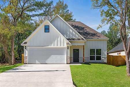 5516 Cold Water Trail Granbury, TX 76048