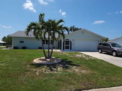 75 Englewood Heights Rd Englewood, FL 34223