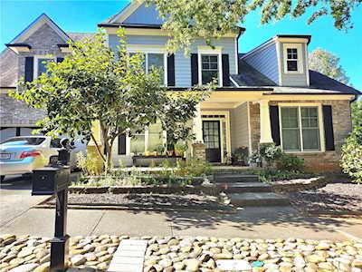 4526 Village Manor Park Suwanee, GA 30024