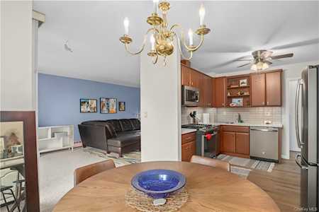 1 Lakeview Dr #2B Peekskill, NY 10566