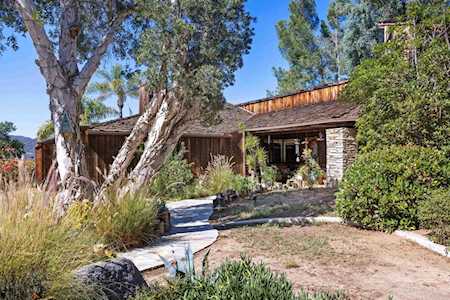 3365 Lake View Ter Escondido, CA 92029