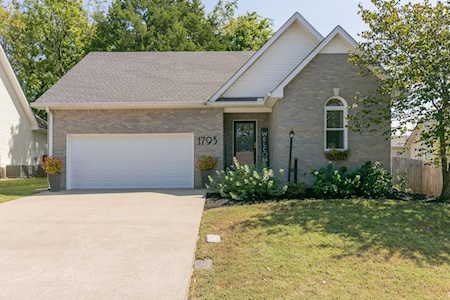 1793 North Cove Murfreesboro, TN 37129